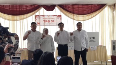 Nyoblos di TPS 31, Ini Harapan Khofifah Indar Parawansa di Pemilu 2024