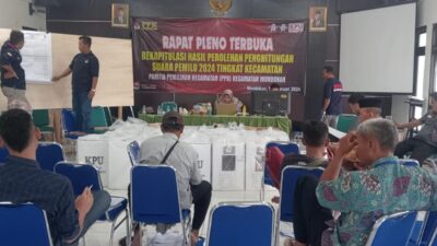 Rapat Pleno rekapitulasi suara di kecamatan Mondokan, Sragen, Minggu (18/2/2024). (Masrikin/kabarterdepan.com) 