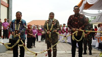 Peresmian sentra IKM Batik Kota Mojokerto, Rabu (7/2/2024). (Erix/kabarterdepan.com) 