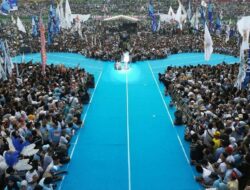 Orasi Politik Prabowo di Sidoarjo, Janji Kerja Keras hingga Ungkap Dukungan Gus Dur