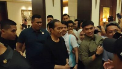 Malam-malam Presiden Jokowi kunjungi hotel kubu Prabowo-Gibran usai kampanye akbar, Sabtu (10/2/2024). (X @never_alonely) 