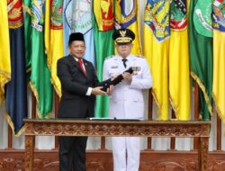 Sekdaprov Adhy Karyono Resmi Jabat Pj Gubernur Jatim