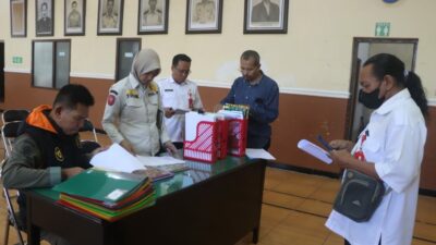 Tim penilai Perlombaan Desa dan Kelurahan Kota Batu Tahun 2024, saat melakukan klarifikasi lapangan ke tiga desa yang masuk nominasi terbaik. (Yan/kabarterdepan.com) 