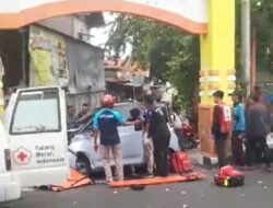 Petugas Kebersihan DLH Kota Mojokerto Tewas Tertabrak Mobil Listrik