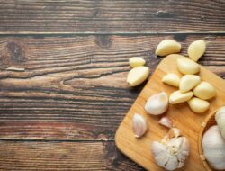 Perkembangan Harga Bahan Pokok di Kabupaten Mojokerto Hari Ini, Intip Harga Bawang Putih