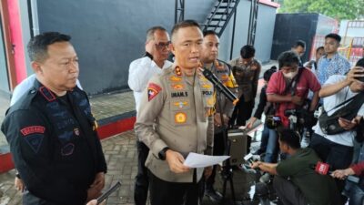 Kapolda Jatim Irjen Pol Imam Sugianto memberikan keterangan pers, Senin (4/3/2024). (Redaksi/kabarterdepan.com)