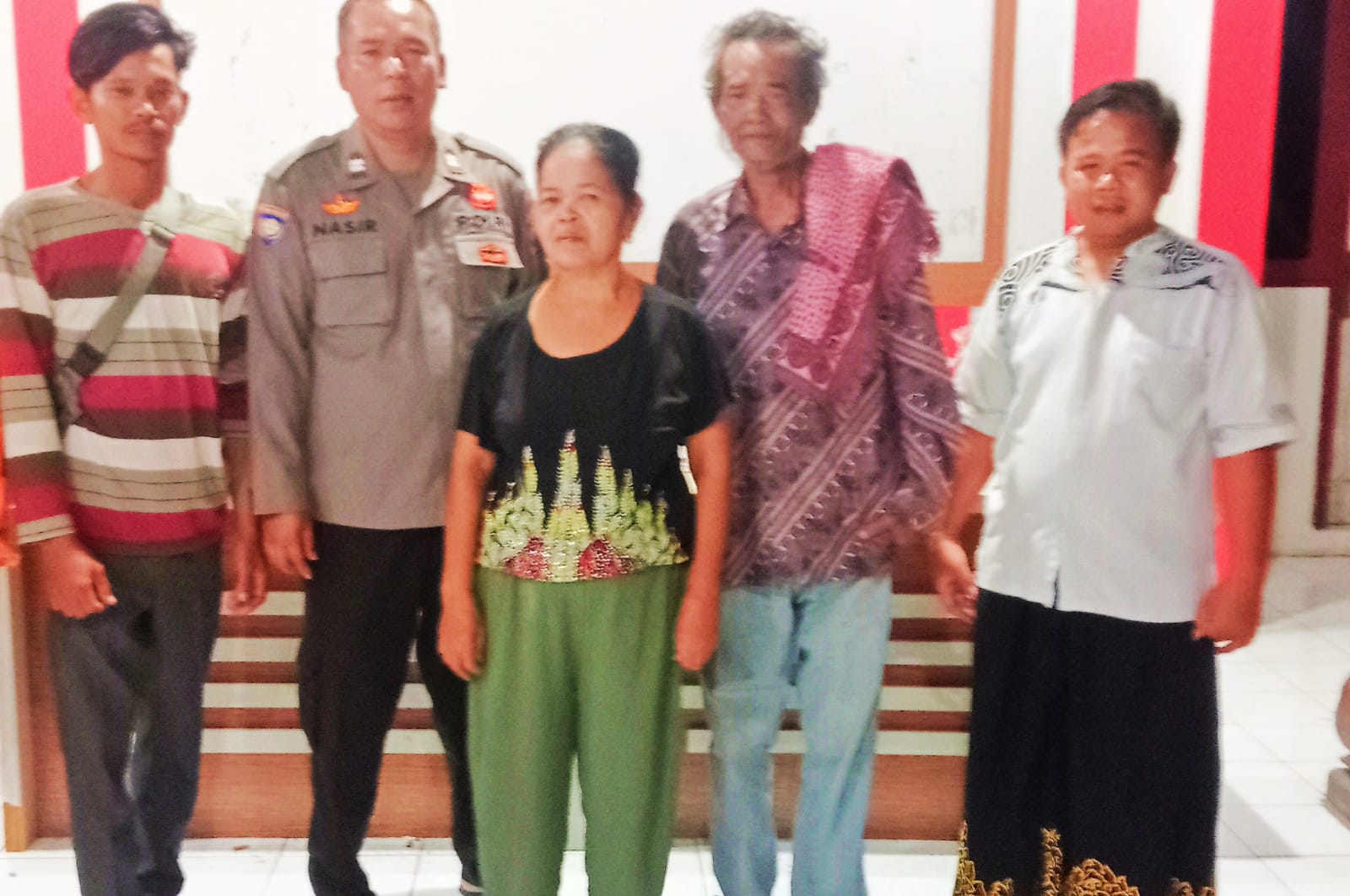 Yanto, warga Semarang Barat dijemput keluarganya di Sragen. (Masrikin/kabarterdepan.com) 