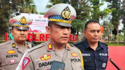IMG 20240302 163816 1 Kasatlantas Polres Batu AKP Ponsen Dadang saat diwawancarai awak media usai gelar pasukan Operasi Keselamatan Semeru 2024. (Yan/kabarterdepan.com)