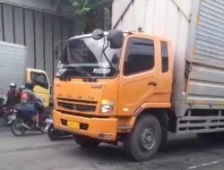 Hendak Antar Anak Les, Ibu Muda di Mojokerto Tewas Terlindas Truk