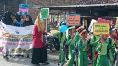 Pawai Ta’aruf Muhammadiyah Mondokan Sragen Sambut Bulan Ramadan