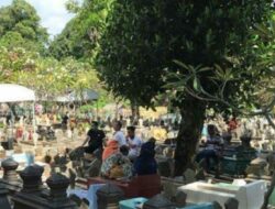 Tradisi Nyadran Ziarah Kubur Jelang Ramadan di Semarang