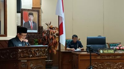 Wakil Bupati Grobogan Buang Pujiyanto saat membacakan pertanggungjawaban LKPJ. (Masrikin/kabarterdepan.com)