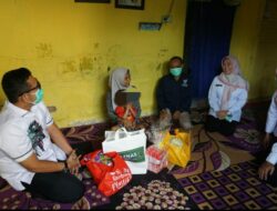 Baksos RABU, Pj Wali Kota Mojokerto dan Kadinkes Berikan Bantuan untuk Anak Pengidap TBC dan Stunting