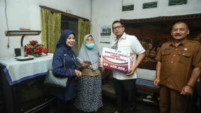 Salurkan Bansos untuk Warga, Pj Wali Kota Mojokerto: Full Tanpa Potongan