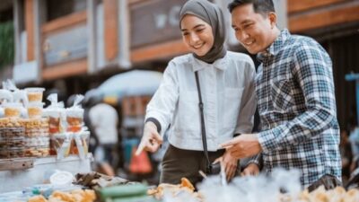 Sederet Tradisi Muslim Indonesia saat Ramadan, Berburu Takjil Salah Satunya