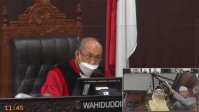 Saksi Ahli dari pihak terkait Persatuan Wartawan Indonesia (PWI), Dr Gati Gayatri saat pengambilan sumpah dalam Sidang MK perkara nomor 38/PUU-XIX/2021 secara daring pada Kamis (08/06/2022) (Dok Dewan Pers)