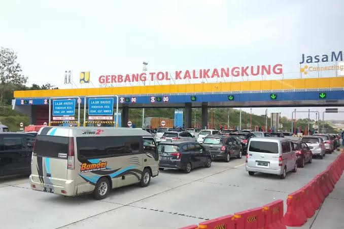 Gerbang Tol Kali Kangkung, Semarang. (Ahmad/Kabarterdepan.com) 