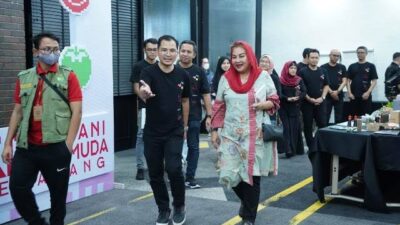 Wali Kota Semarang bersama peserta Kita Tani Muda, Kamis (18/4/2024). (Ahmad/kabarterdepan.com)