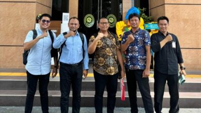 Kuasa hukum Pemkab Jember. (Lana/kabarterdepan.com)