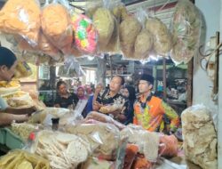 Dinas Koperasi & Usaha Mikro Jember Sosialisasi Sertifikat Halal di Pasar Tanjung