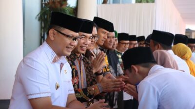 Pj Wali Kota Batu dalam kegiatan Halal Bihalal di Pemkot Batu, Selasa (16/4/2024). (Yan/kabarterdepan.com) 