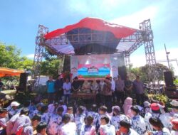 Tarik Minat Wisatawan, Disparta Pemkot Batu Sukses Gelar Festival Stroberi di Desa Pandanrejo