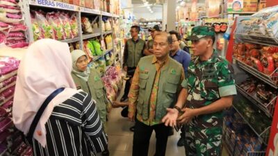 Sidak Pusat Perbelanjaan Jelang Lebaran, Pj Bupati Jombang Temukan Produk Kedaluwarsa