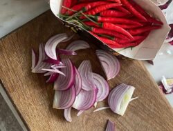 Update Harga Bahan Pokok Mojokerto Jelang Lebaran, Bawang Merah dan Cabai Naik Drastis