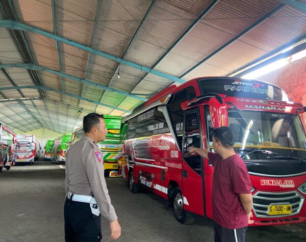 Satlantas Polres Mojokerto Bakal Tindak Tegas Sopir Bus Ugal-ugalan