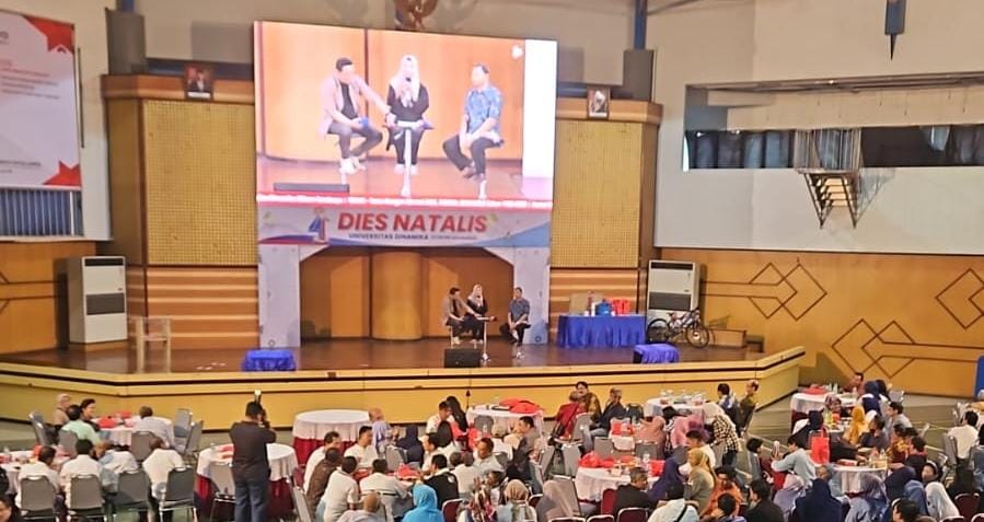 Peringatan Dies Natalis ke-41 Universitas Dinamika Surabaya (Andy / Kabarterdepan.com)