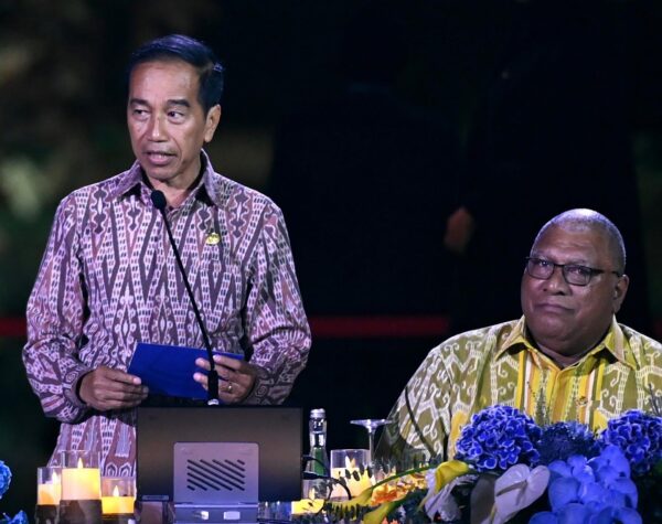 Jamuan Malam World Water Forum ke-10, Presiden Jokowi Sambut Tamu Kenegaraan