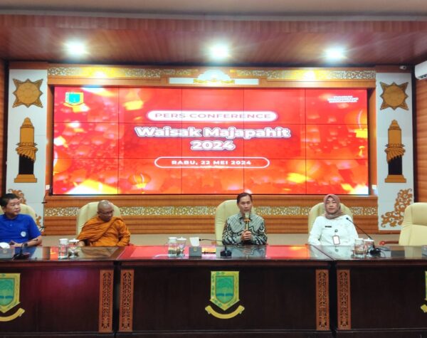 Jadilah Saksi Kemeriahan Festival Lampion Balon Waisak Spirit Of Majapahit 2024 Kota Mojokerto