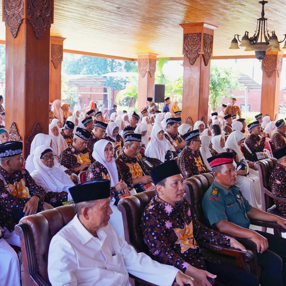 145 calon jemaah haji Kota Mojokerto. (Alief Wahdana/kabarterdepan.com)