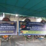 Karangan bunga ucapan turut dari kalangan militer, Jenderal (Purn) TNI Mulyono hingga Wadenpuspomad, Mayjend Eka Wijaya (Redaksi / Kabarterdepan.com)
