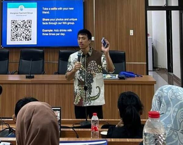 Yuta Otake berbicara di depan peserta lokakarya USM, Rabu (29/5/2024). (Ahmad/kabarterdepan.com) 