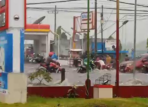 Tangkapan layar video yang beredar di media sosial. (Redaksi/kabarterdepan.com) 