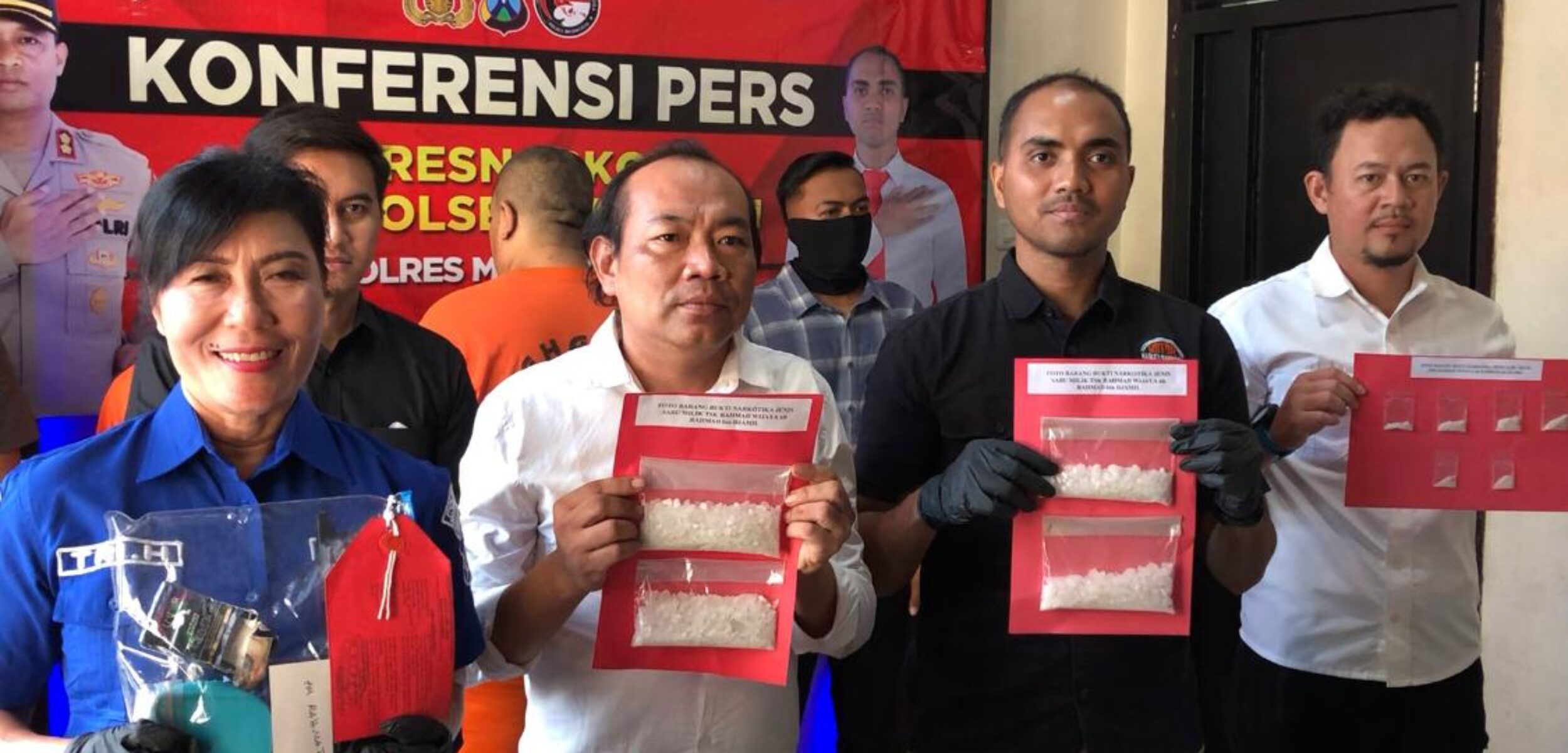 Konferensi pers ungkap kasus narkoba di Mapolres Mojokerto (Andy / Kabarterdepan.com)