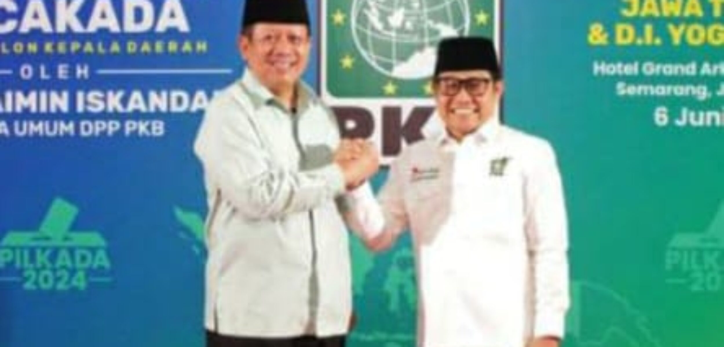 Bambang Pujiyanto bersama Ketua Umum DPP PKB Muhaimin Iskandar saat pembekalan bakaln calon kepala daerah di Semarang. (Masrikin/kabarterdepan.com)