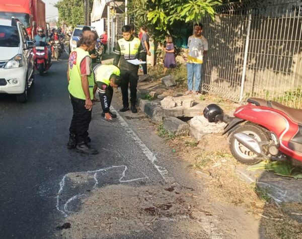 Polisi Ungkap Kronologi Kecelakaan yang Menewaskan Seorang Ibu di Mojokerto