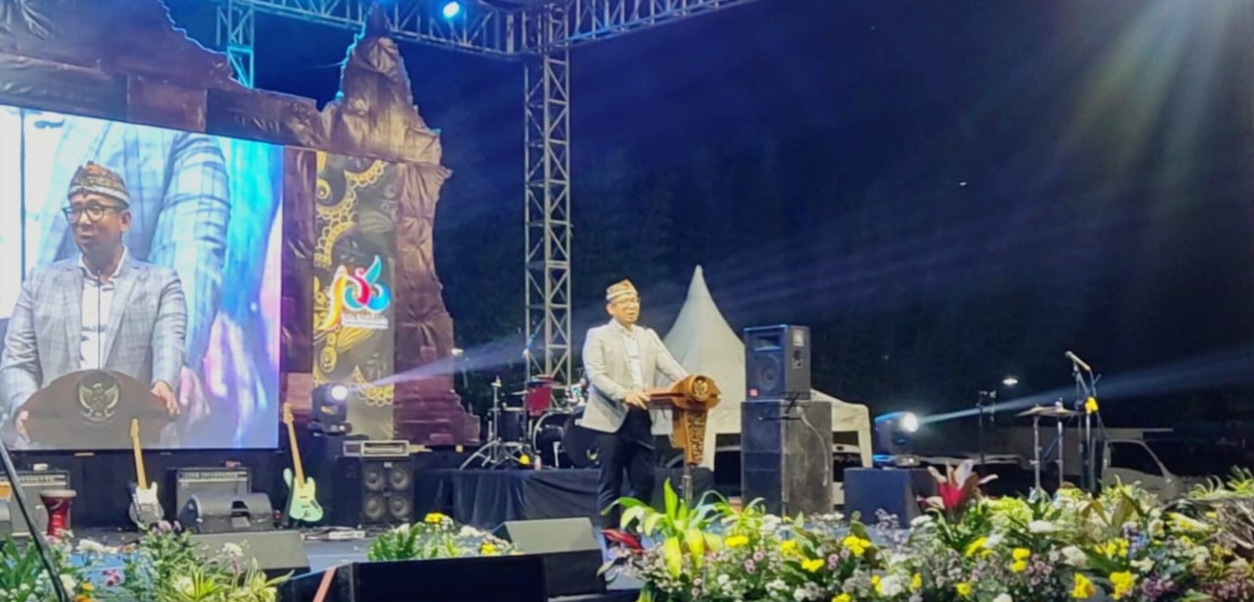 Mas Pj Wali Kota saat berikan sambutan acara Festival Bakar Sate Kota Mojokerto. (Alief Wahdana/kabarterdepan.com) 