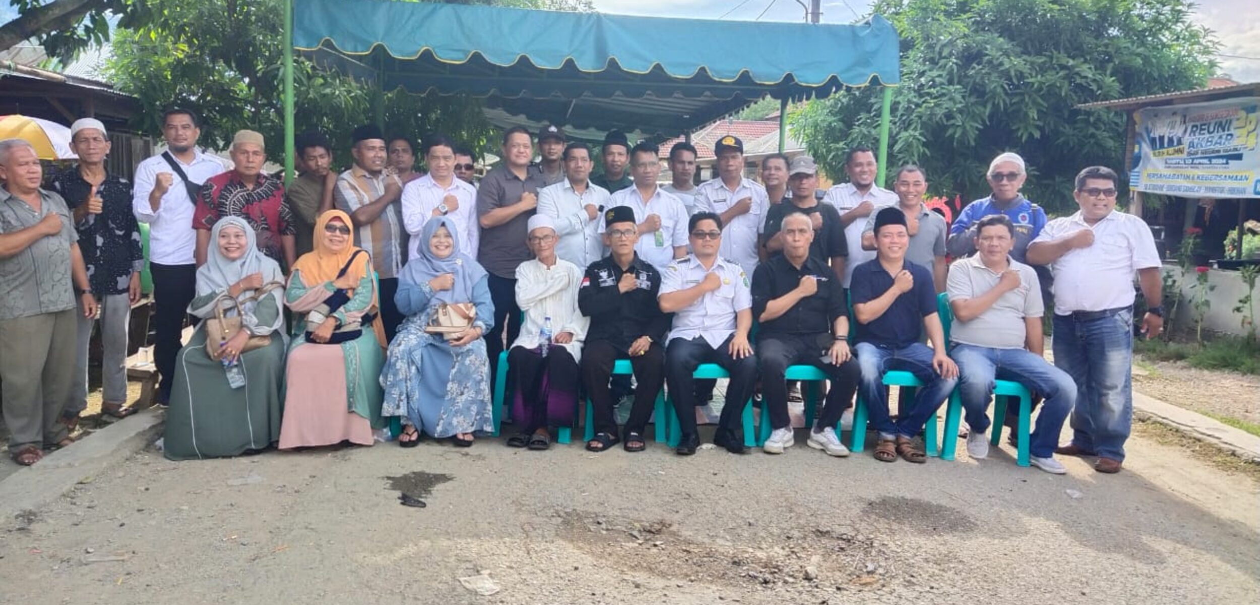 Bangun Persatuan di Momen Idul Adha, Kades di Madina Ini Gelar Makan Bersama