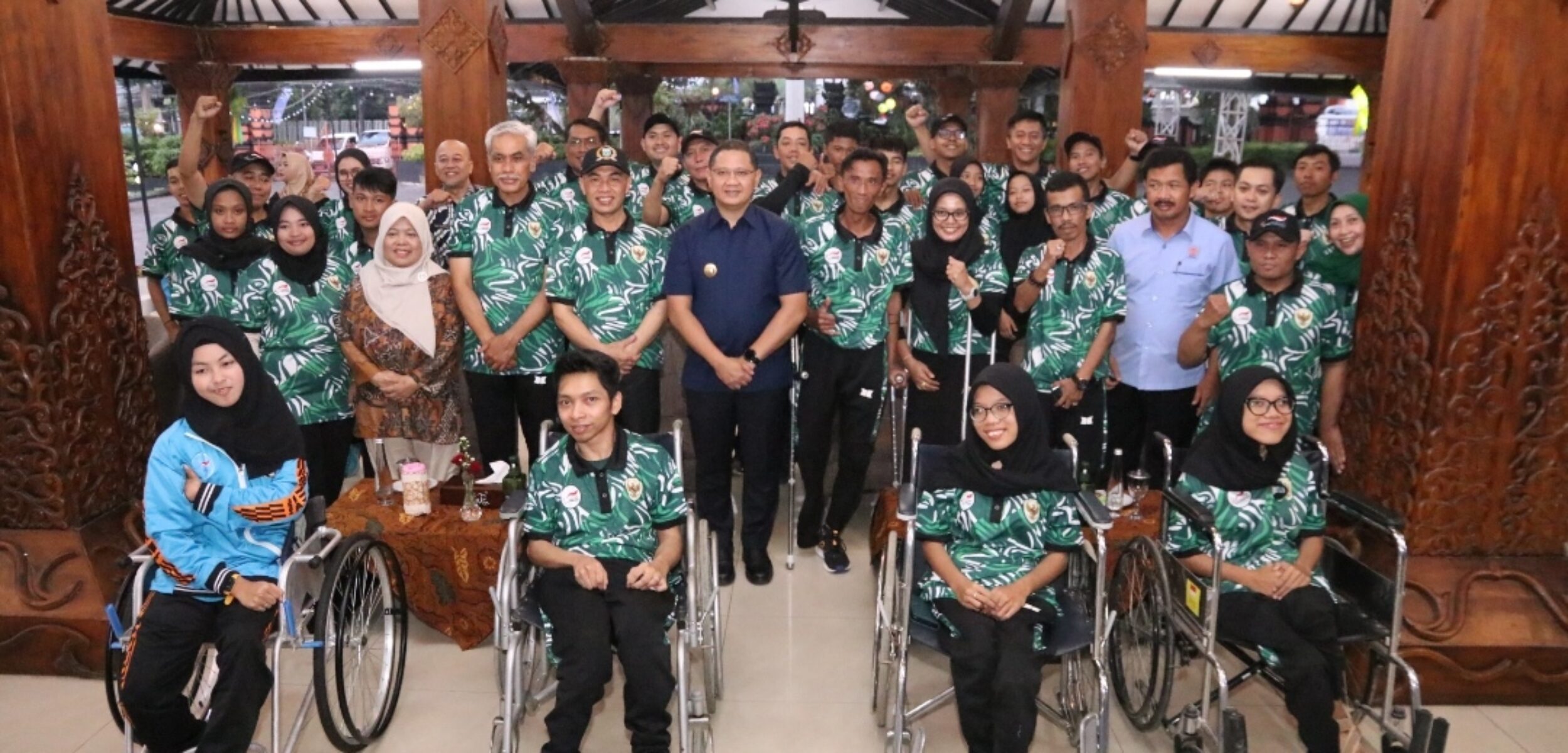 Pj Wali Kota Batu Lepas Keberangkatan 15 Atlet Paralimpik Kota Batu Tingkat Provinsi Jatim