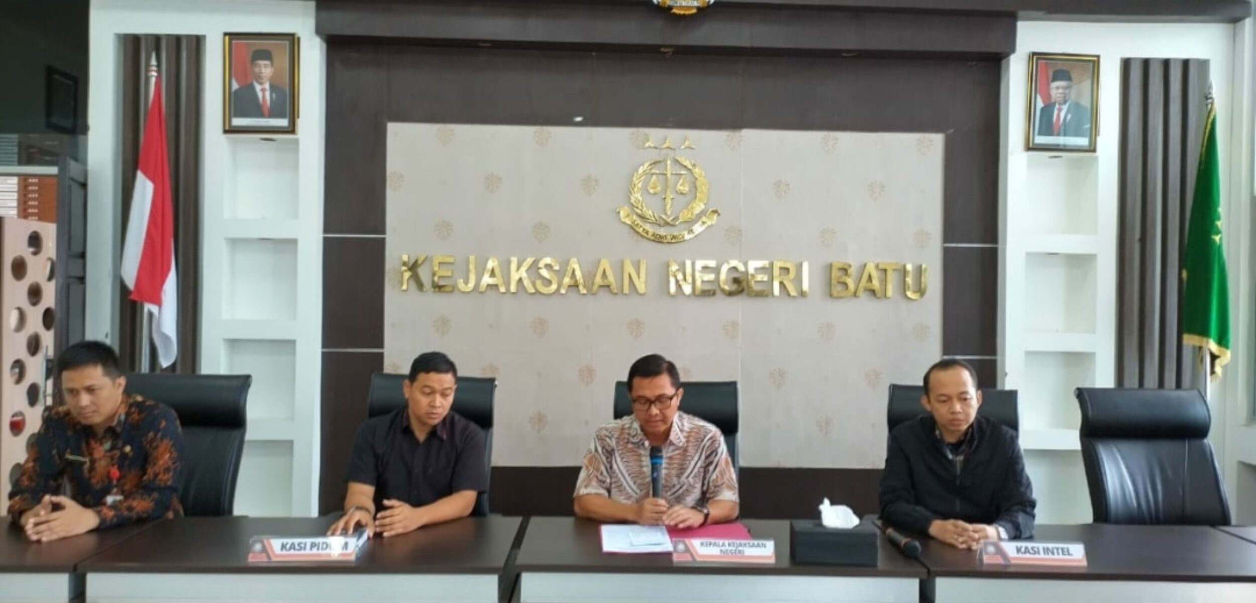 Kejaksaan Negeri Kota Batu gelar presiden realese kasus pengeroyokan anak, Jumat (14/6/2024). (Yan/kabarterdepan.com) 