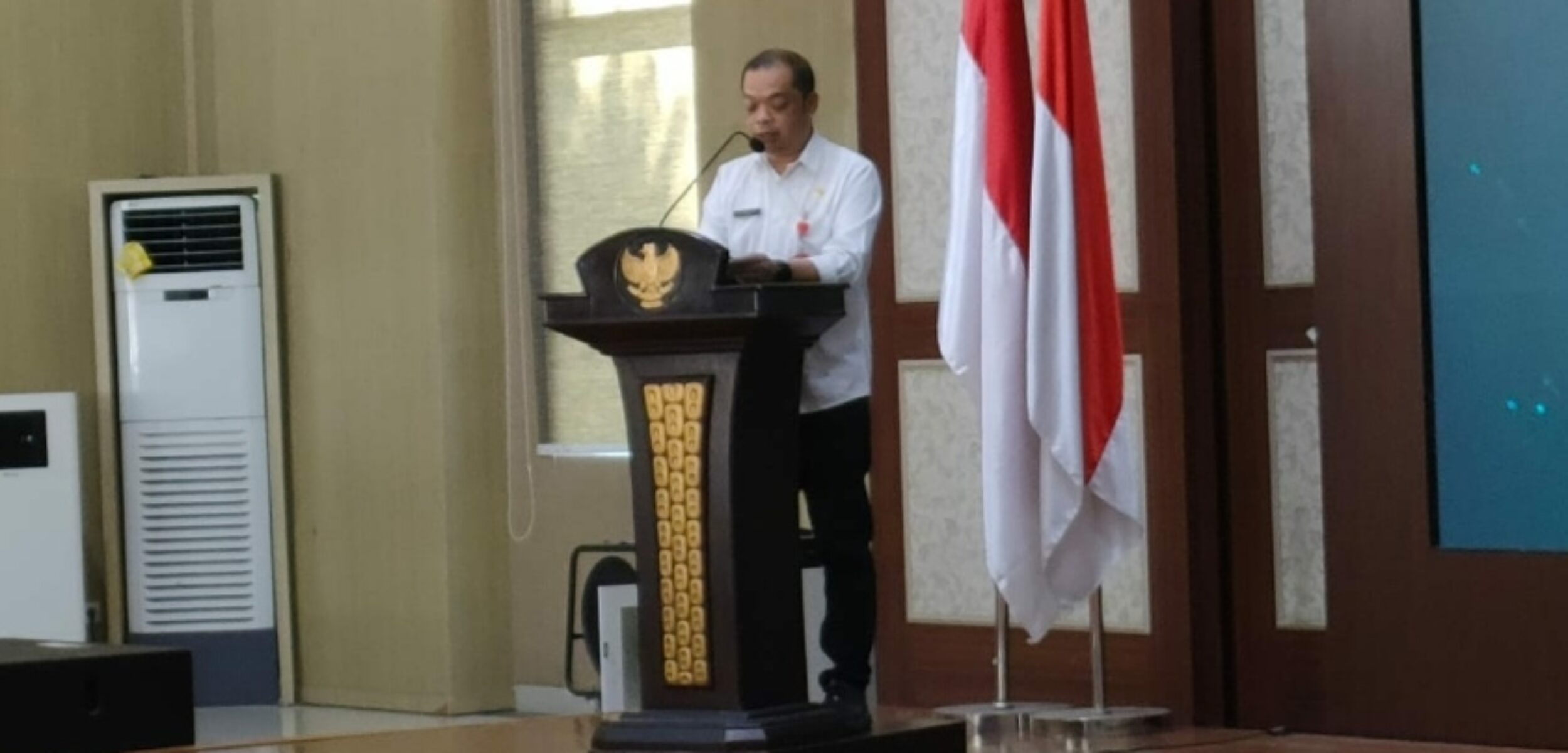 Sekretaris Diskominfo Pemkot Batu, Muhammad Dwiyanto, saat menyampaikan pentingnya peran PPID, dalam kegiatan Sosialisasi Tupoksi PPID. (Yan/kabarterdepan.com) 