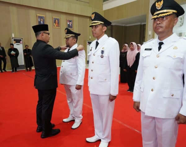 Lantik 38 Pejabat Struktural dan Fungsional, Pj Wali Kota Batu: Bekerja Cepat dan Inisiatif