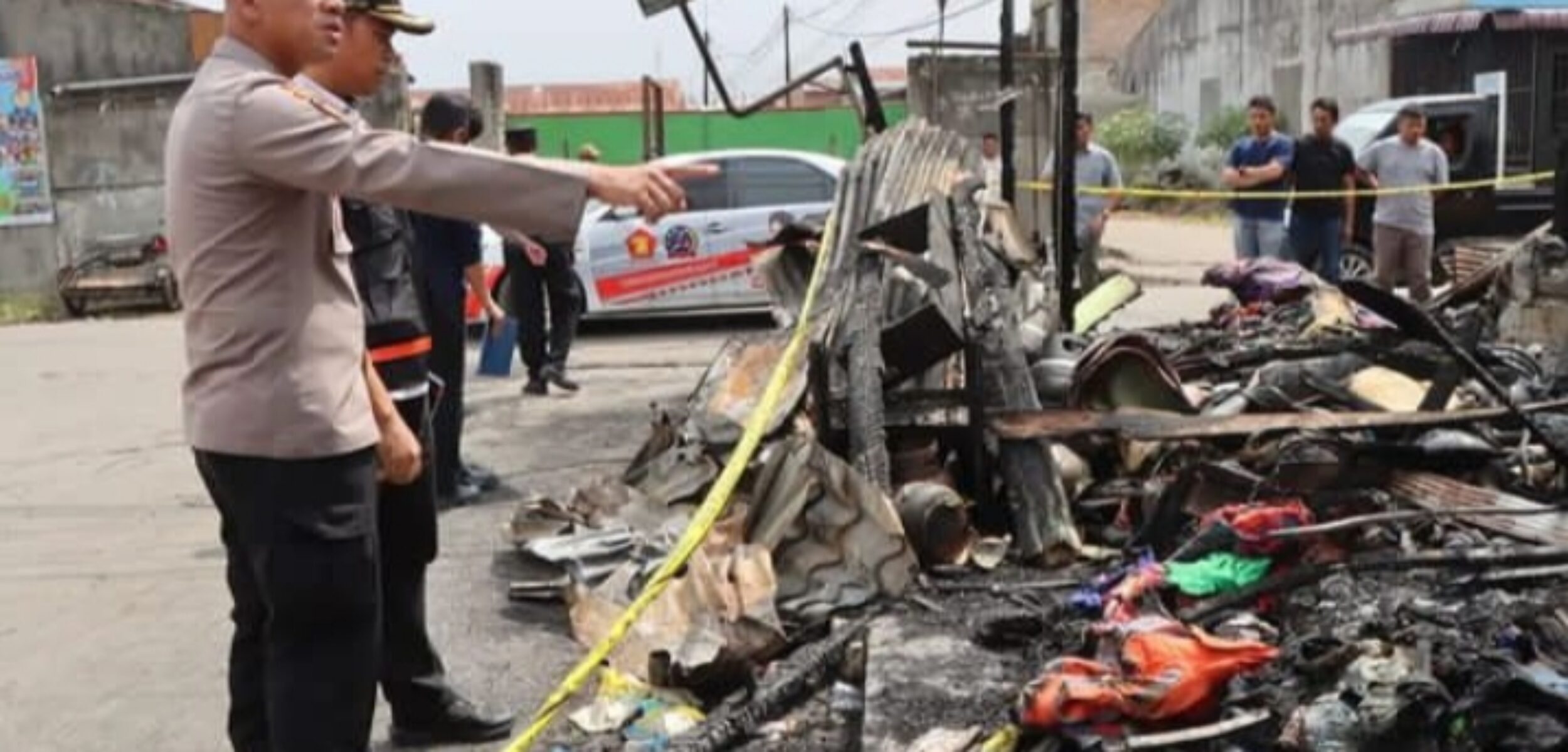 Polisi di lokasi TKP.