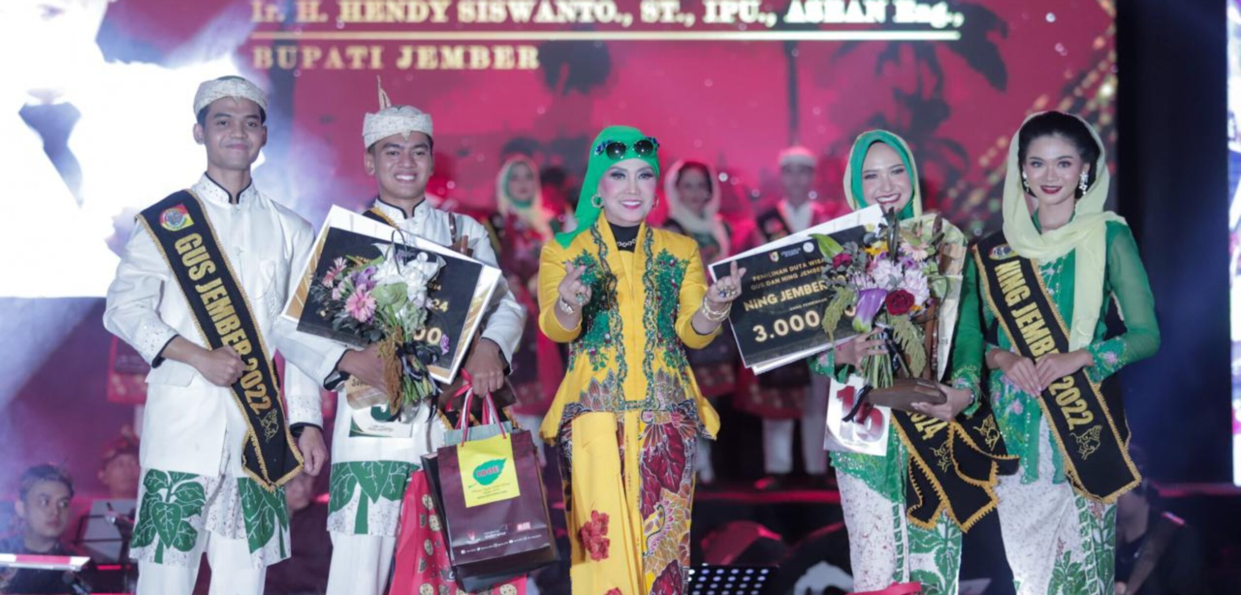 Pemilihan Gus dan Ning Jember. (Lana/kabarterdepan.com)