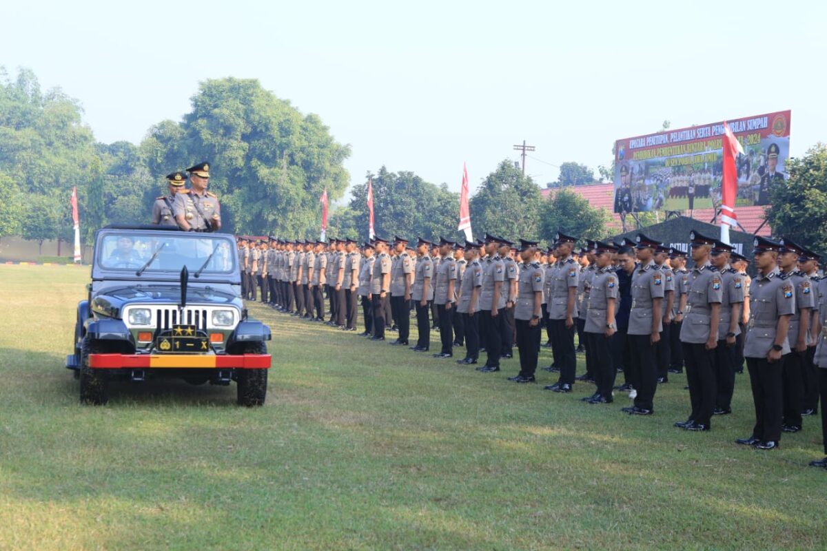 Prosesi pelantikan 394 Bintara Polri gelombang I di SPN Mojokerto, Kamis (11/7/2024). (Humas Polda Jatim For Kabarterdepan.com) 