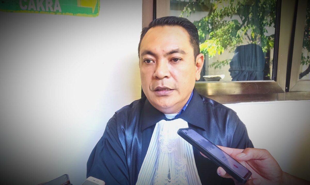 Kuasa hukum terdakwa Oscarius Y.A Wijaya. (Alief Wahdana/kabarterdepan.com) 