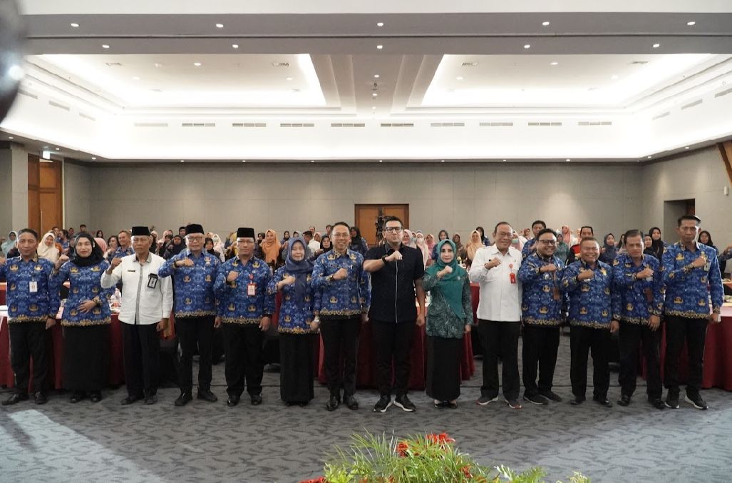 Foto bersama dalam kegiatan Kick Off ILP Kota Mojokerto. (Diskominfo Kota Mojokerto for kabarterdepan.com) 